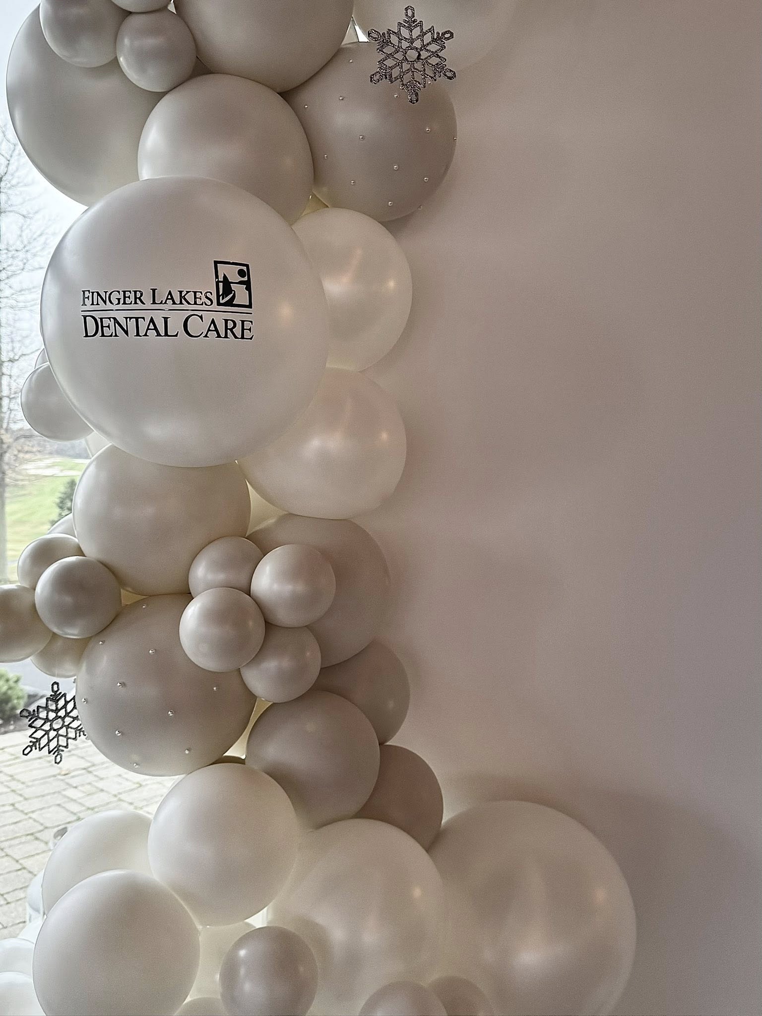 Finger Lakes Dental garland detail